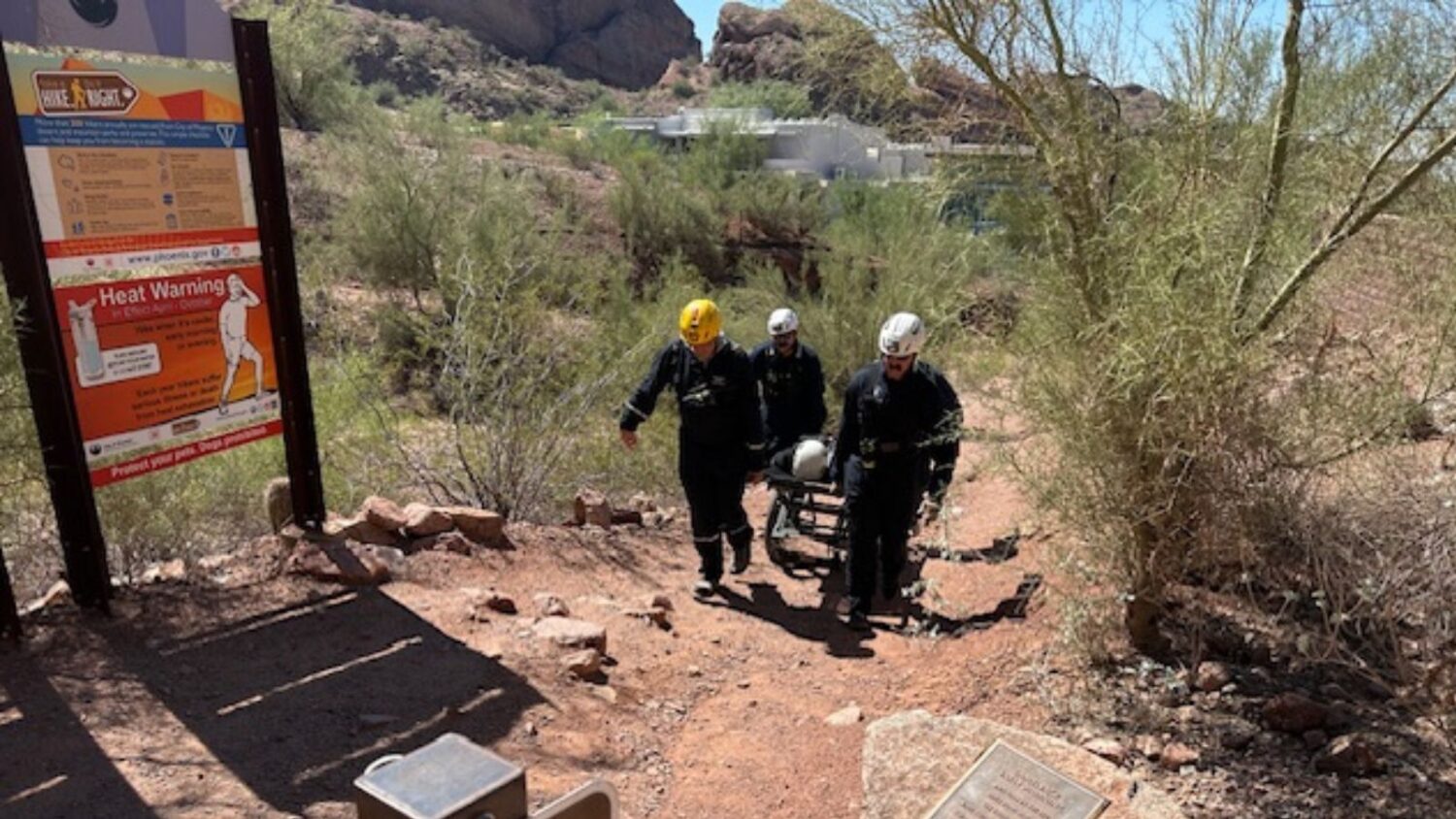 Injured hiker airlifted in Camelback Mountain rescue Tuesday...