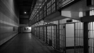 Arizona man sentenced to more than 2 years in prison for pointing gun at border agent