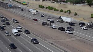 Driver shot in leg in possible road rage incident on Phoenix freeway