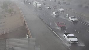 4 people rescued from floods in Wickenburg as thunderstorms bring rain, hail, storms to the Valley