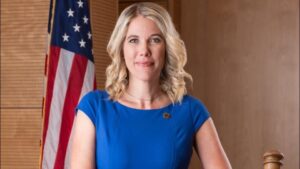 Queen Creek mayor resumes duties after going on leave over summer