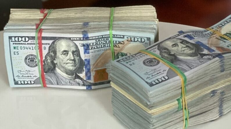 A lucky Arizona lottery player hit the jackpot of $438,000 in Wednesday’s Fantasy 5 drawing. (Uns...