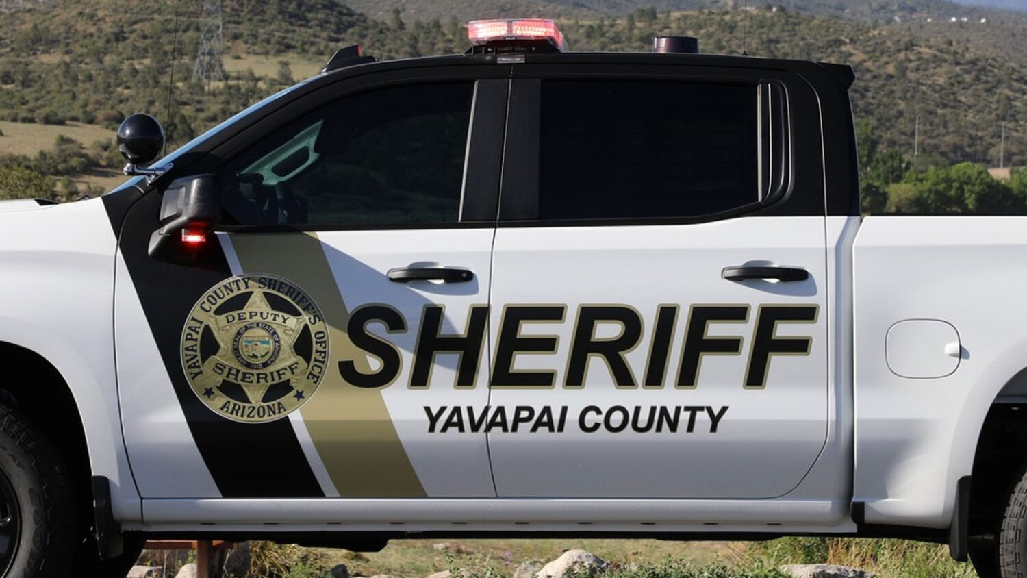 Two Arizona parents were arrested last week after allegedly leaving their two infants home alone, s...