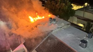 Mesa apartment fire leaves 2 adults, 4 children hospitalized