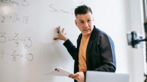 Arizona teachers face difficult decisions about careers due to low pay