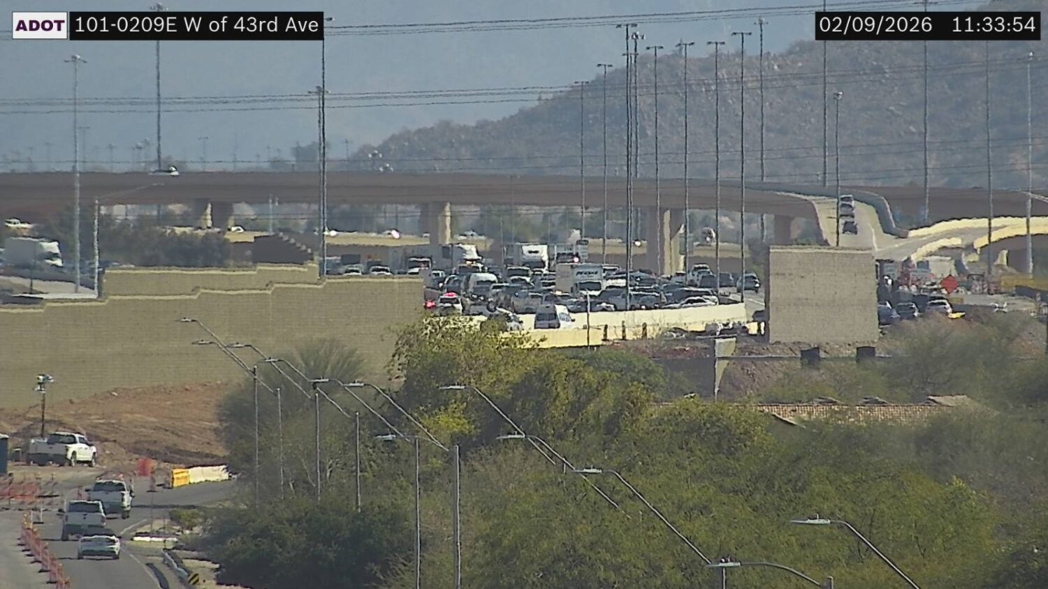 WB Loop 101 reopens at 27th Avenue after crash in Phoenix...
