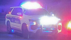 Phoenix police search for suspect in south Phoenix homicide