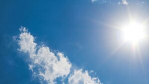 Phoenix breaks 40-year-old daily heat record as temperatures remain above normal