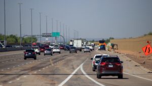 New westbound Loop 101 lane opens as widening project progresses