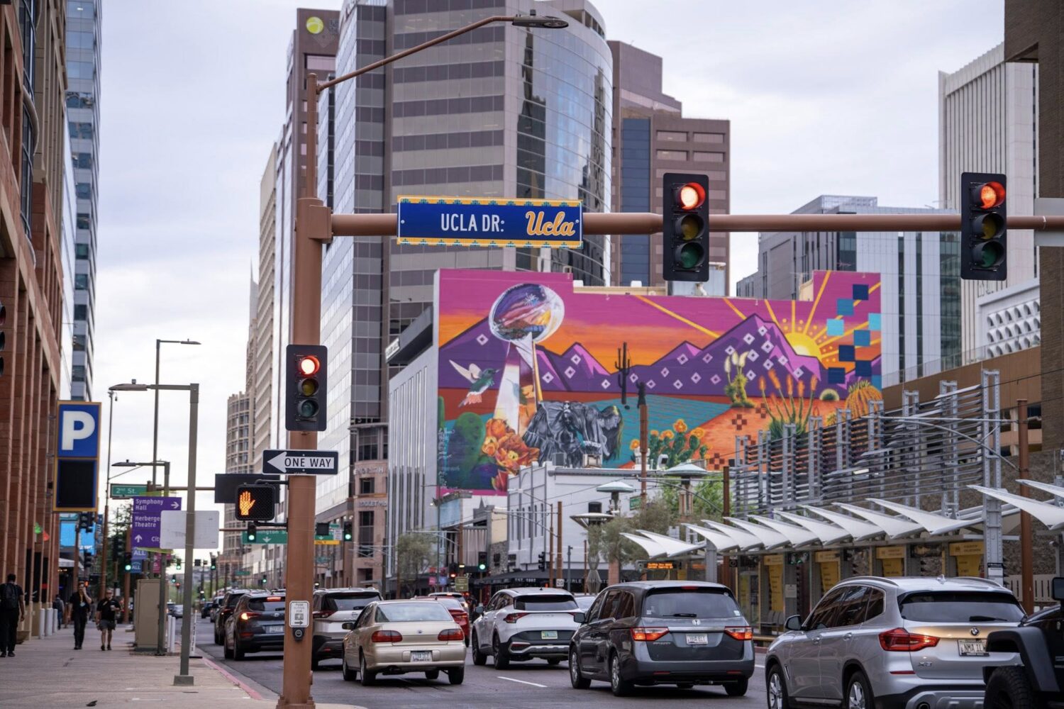 Free Wi-Fi is coming to downtown Phoenix to help keep the huge weekend crowds online. (City of Phoe...