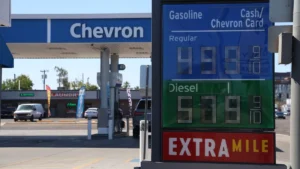 EPA waiver for E15 gasoline as summer arrives in Arizona rekindles air quality debate