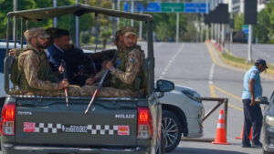 Trump says US negotiators headed to Pakistan on Monday for talks with Iran
