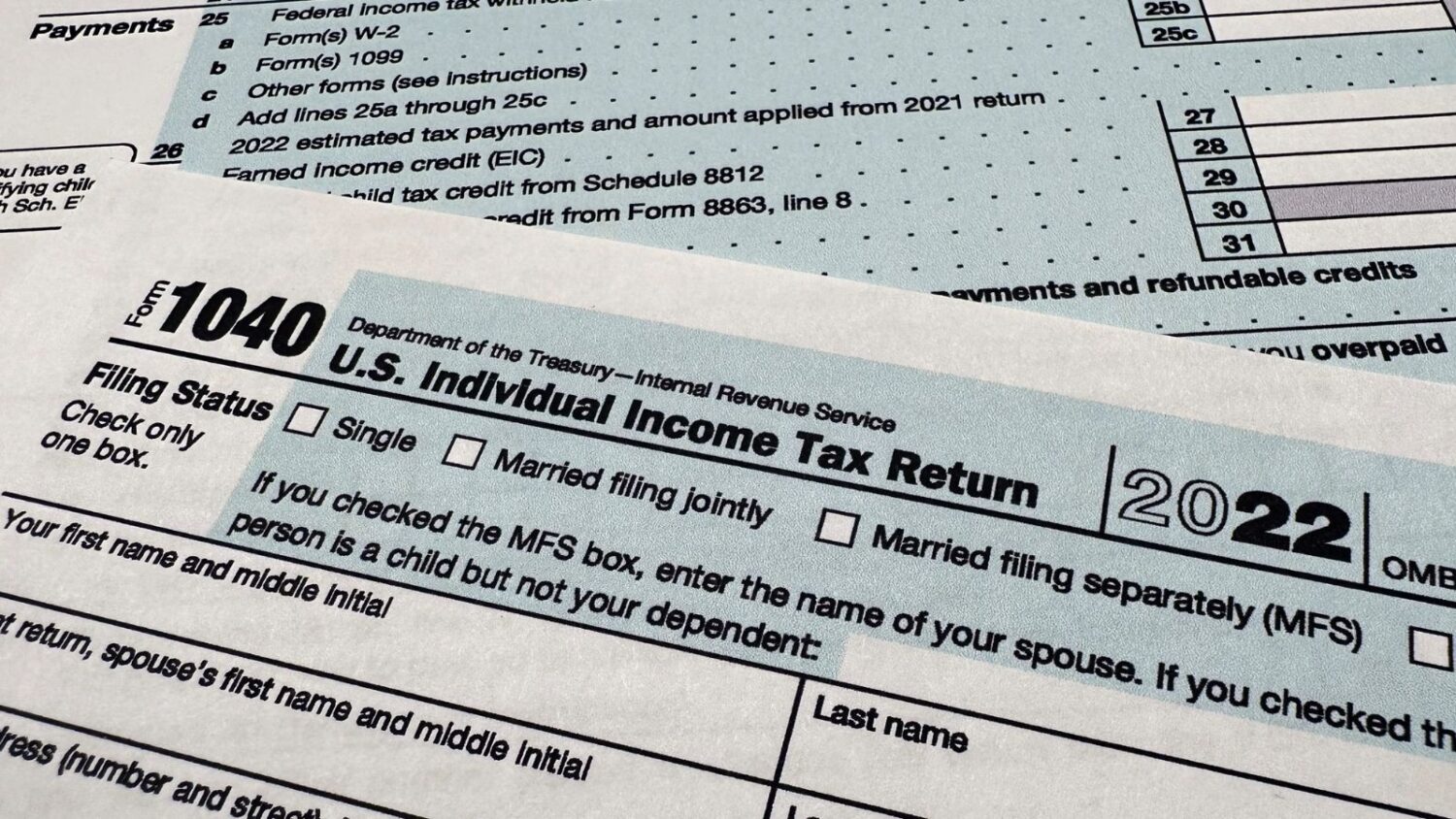 Peoria man faces 17-count tax fraud indictment...