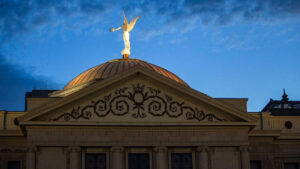 Republican budget 'real close' to something Hobbs would sign, Arizona Senate president says