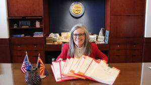 Arizona Gov. Katie Hobbs ends bill moratorium as budget talks with Republicans move forward
