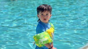 'My heart sank': Phoenix dad recounts son's pool drowning scare