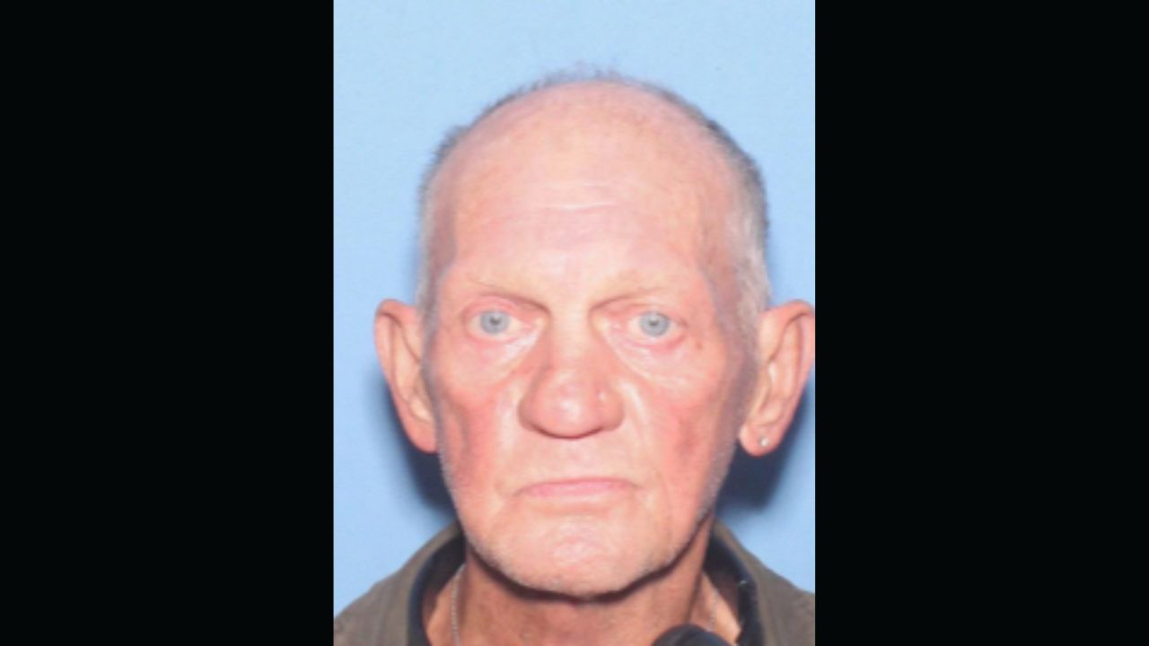 Elige Douglas Sluss. (Photo via DPS)...