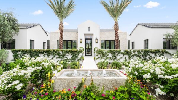 A Paradise Valley estate has shattered the record for the most expensive home sale in Arizona history. (Lux Image by Colton Simon)