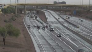 Westbound Interstate 10 closes after crash in Chandler