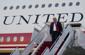 White House: Trump to fly old Air Force One for about a month as Qatari-gifted jet gets ‘upgrades’