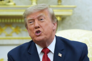 Trump says ICE should keep making traffic stops despite recent shootings