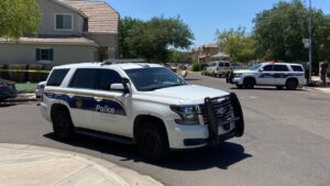 Police investigating after Phoenix resident finds body in their yard
