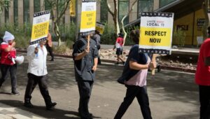 Dining hall workers suing ASU over First Amendment right to protest working conditions