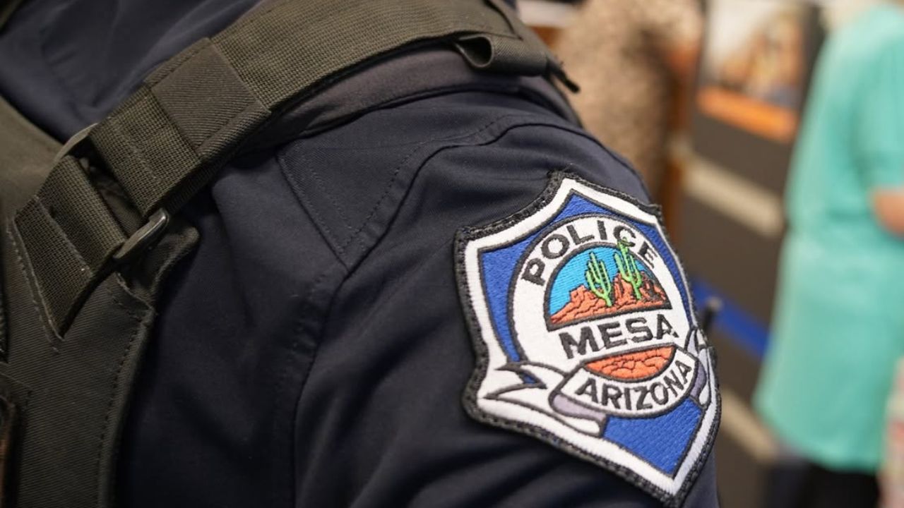 Father accused of stealing thousands of dollars from Mesa Arts Center with 10-year-old arrested