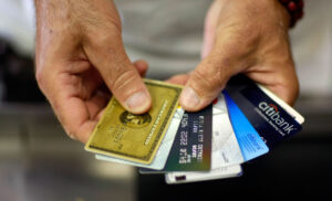 Arizona economist warns credit card delinquency rates approaching pre-2008 crisis levels