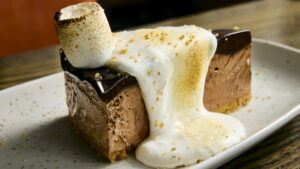 Harry & Izzy’s steakhouse announces opening state for Arizona debut