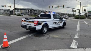 Residents asked to shelter in place as suspect barricades himself after Glendale police shooting