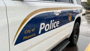 Man dead after chain reaction crash involving 3 vehicles in west Phoenix