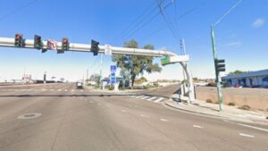 US 60/Grand Avenue closed in both directions in Phoenix after motorcycle crash