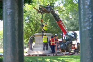 Virginia removes three Confederate memorials