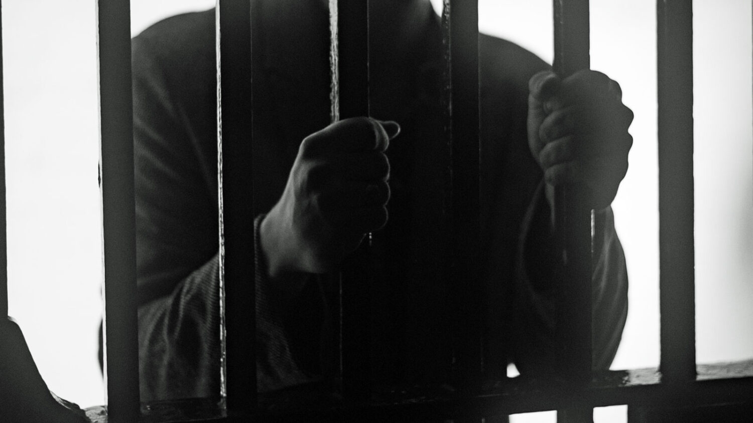 New York man sentenced for identity theft ring with Arizona, Colorado and California victims