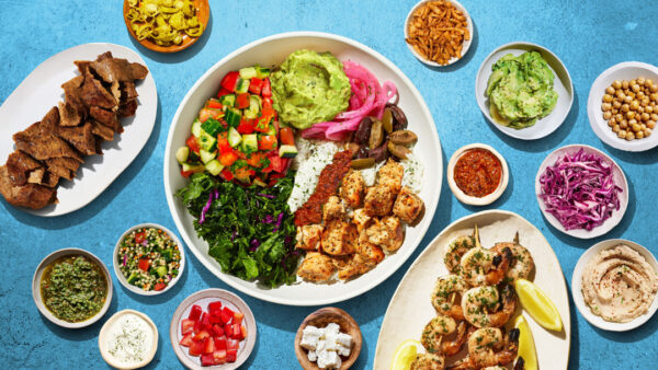 Luna Grill, a southern California-based Mediterranean restaurant chain, is holding the grand opening for its first West Valley location this week.