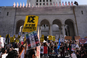 Federal judge restricts warrantless immigration arrests in Southern California