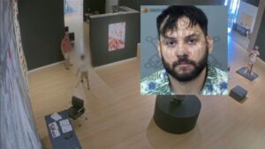 Dad accused of bringing 10-year-old son along to Mesa museum heist has been indicted