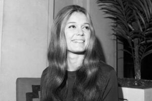 Gloria Steinem, a potent voice of US feminism and co-founder of Ms. Magazine, dies at 92