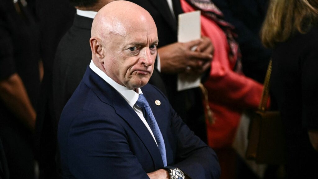 Mark Kelly announces plan for AI regulation