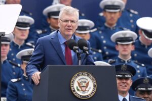 US acknowledges for the first time that it has deployed weapons in space