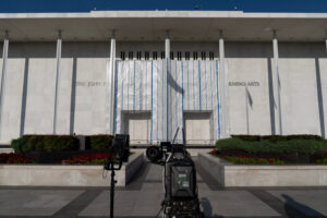 Fencing goes up around the main Kennedy Center building after Trump-aligned board votes to close it