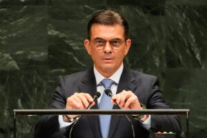 Small bites from the UN: Defiance, fiery language and a cold building