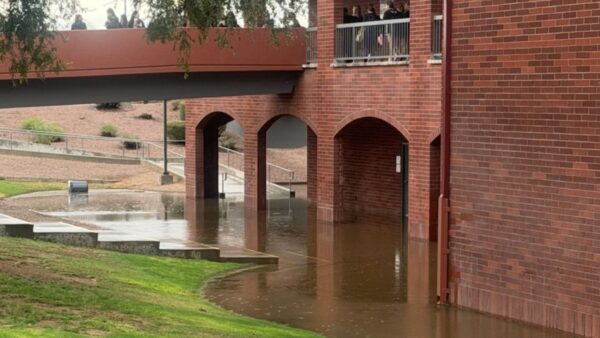 Red Mountain High School open despite flooding