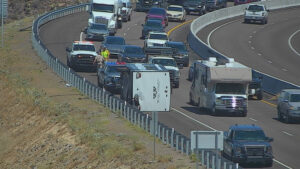 Crash causes delays on southbound Interstate 17 north of Phoenix area