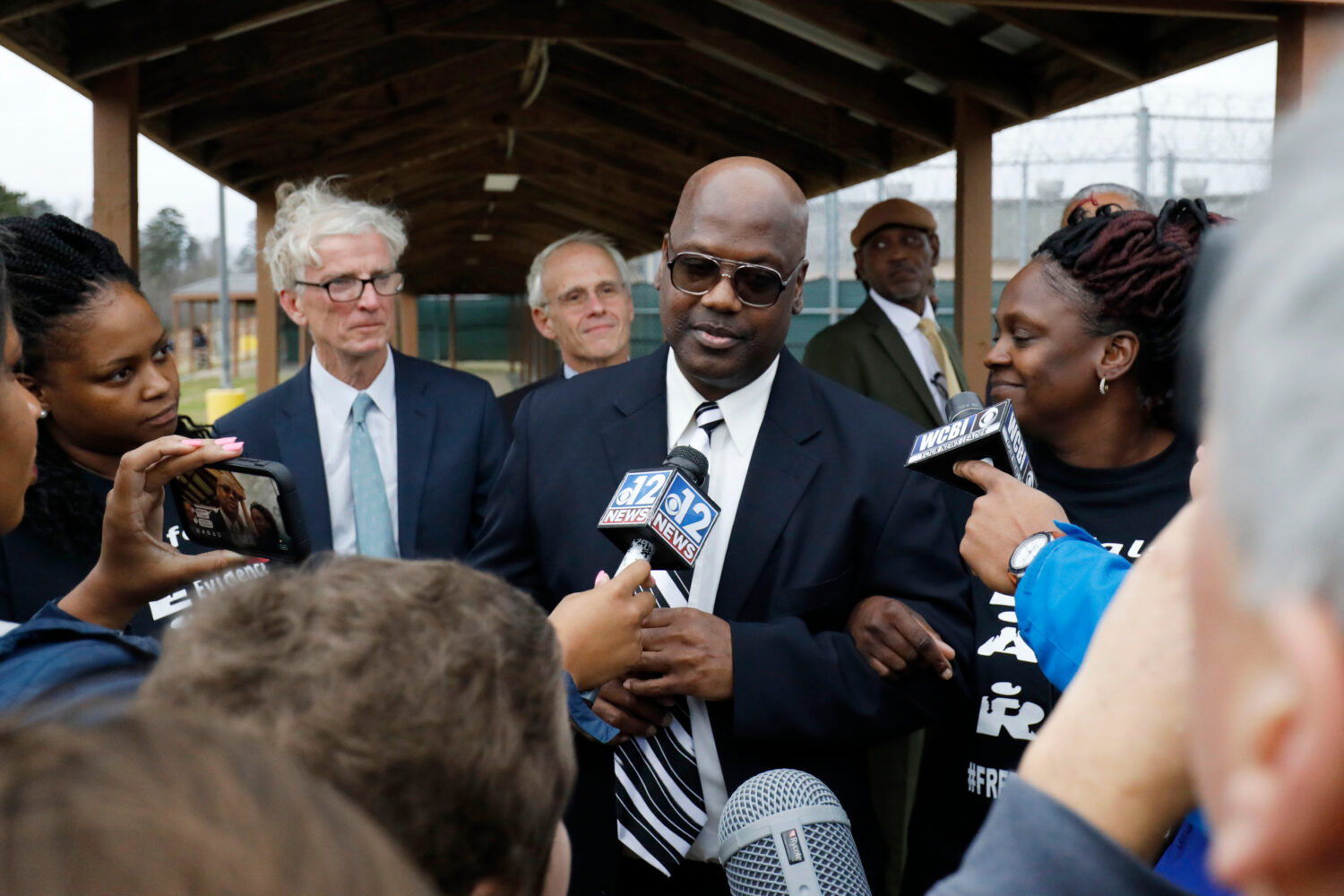 FILE - Curtis Flowers speaks with reporters as he exits the Winston-Choctaw Regional Correctional F...