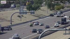 Eastbound Interstate 10 closes in Phoenix after crash