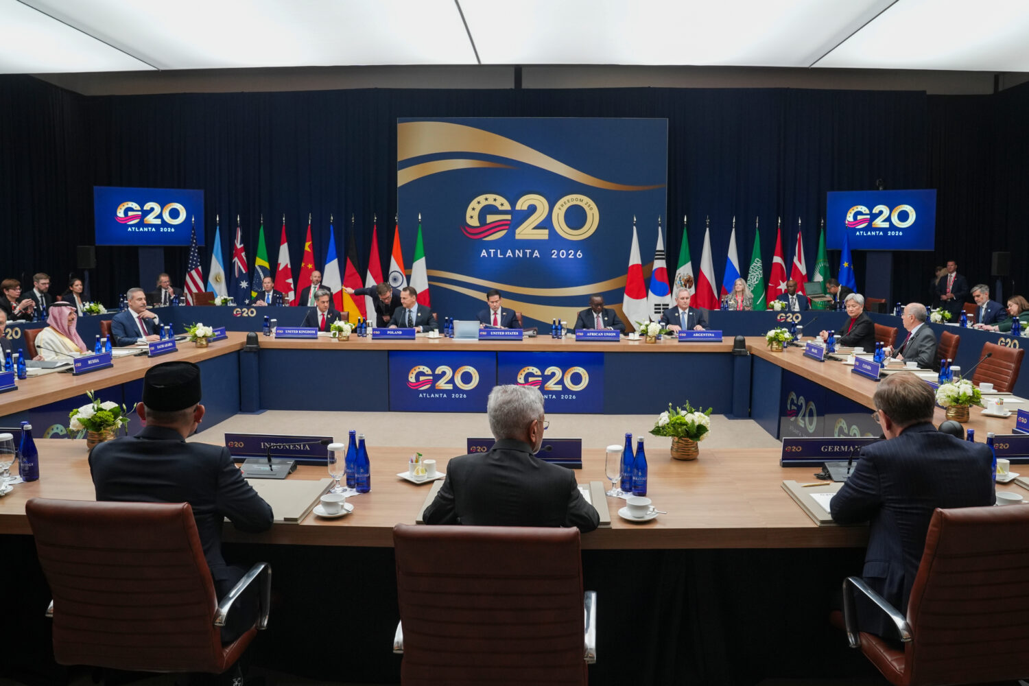 When global diplomacy is done, it's time for American football - KTAR