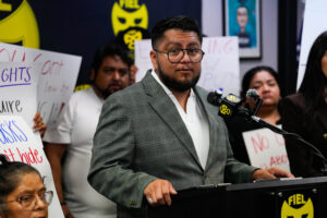 ICE pursuit in Houston that broke a man’s leg targeted a suspect who died years ago, family says