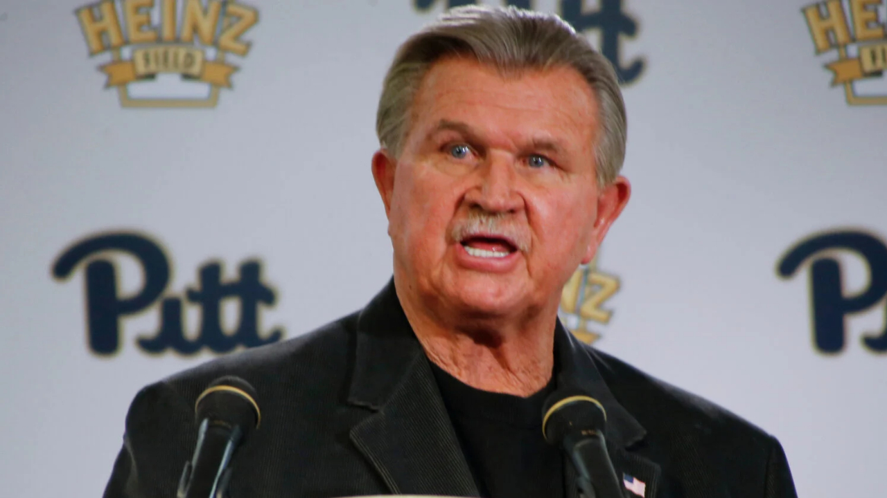 Mike Ditka of the Chicago Bears dies at 86...